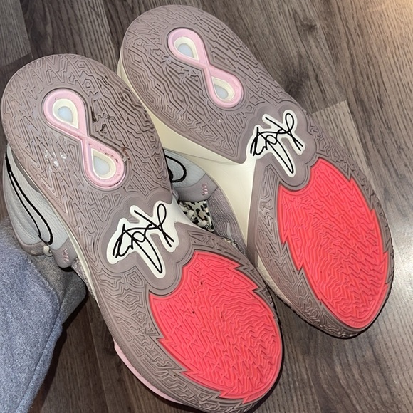 Kyrie Infinity Leopard Camo - Picture 4 of 5